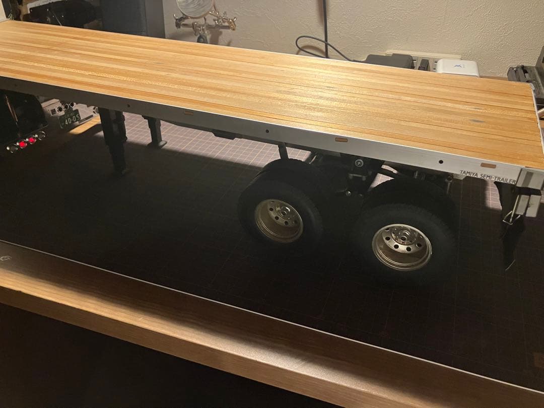 タミヤ1/14 フラットヘッド