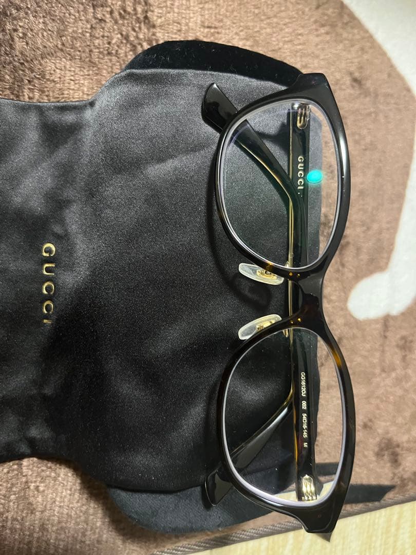 GUCCI メガネ ブラックフレーム ケース付き