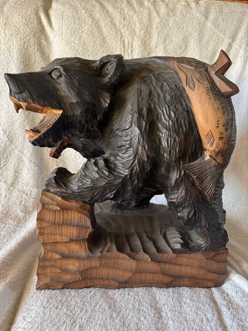 旭川アイヌ　木彫り熊　間見谷　1969年　アイヌ木彫り　　間見谷良雄