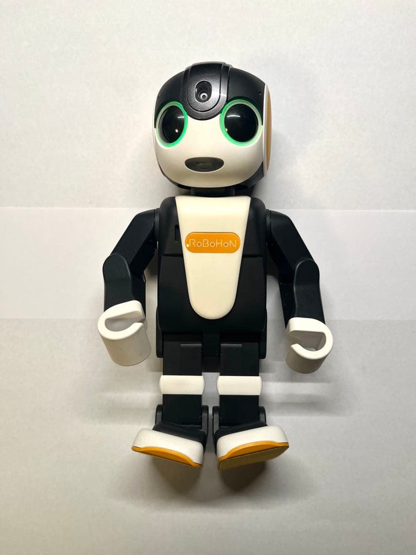 RoBoHoN / ロボホン / スマートフォン機能搭載ロボット モバイル型ロボット電話『RoBoHoN(ロボホン)』とスマートフォンの