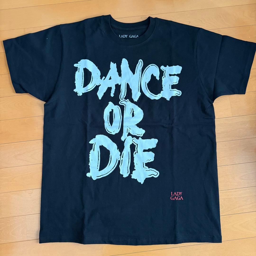 レディガガ lady gaga グッズ ライブ ティシャツ Mサイズ - メルカリ