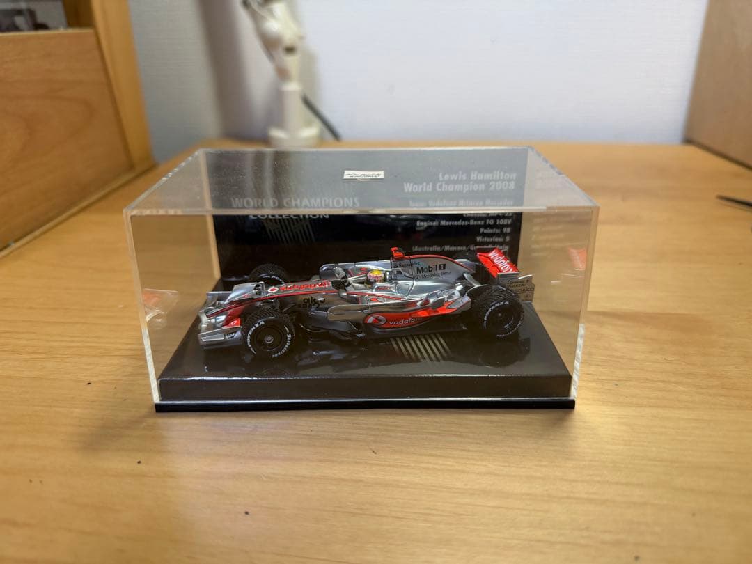 ミニチャンプス 1/43 マクラーレン MP4-23 ルイス ハミルトン