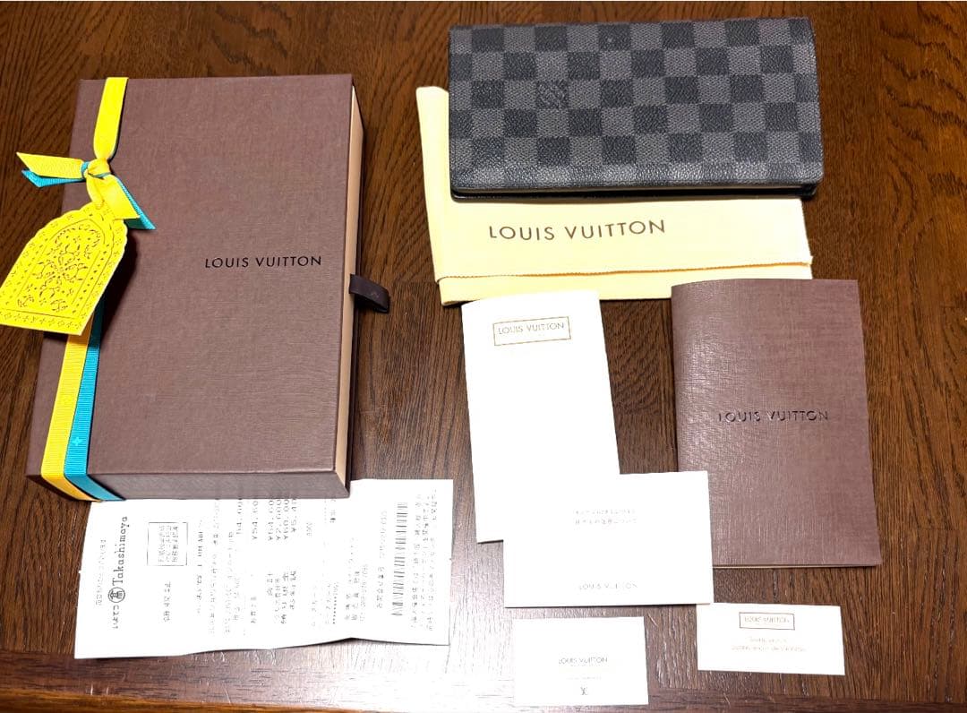 ルイヴィトン　財布　ダミエ　長財布 ルイ・ヴィトン「ダミエ」長財布・バッグのシリアルはどこにある？