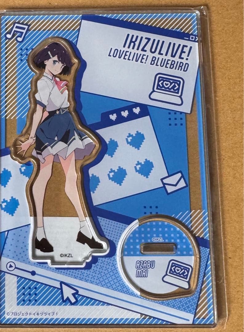 イキヅライブ 麻布麻衣 缶バッジ ホップアップ 制服 アクリルスタンド