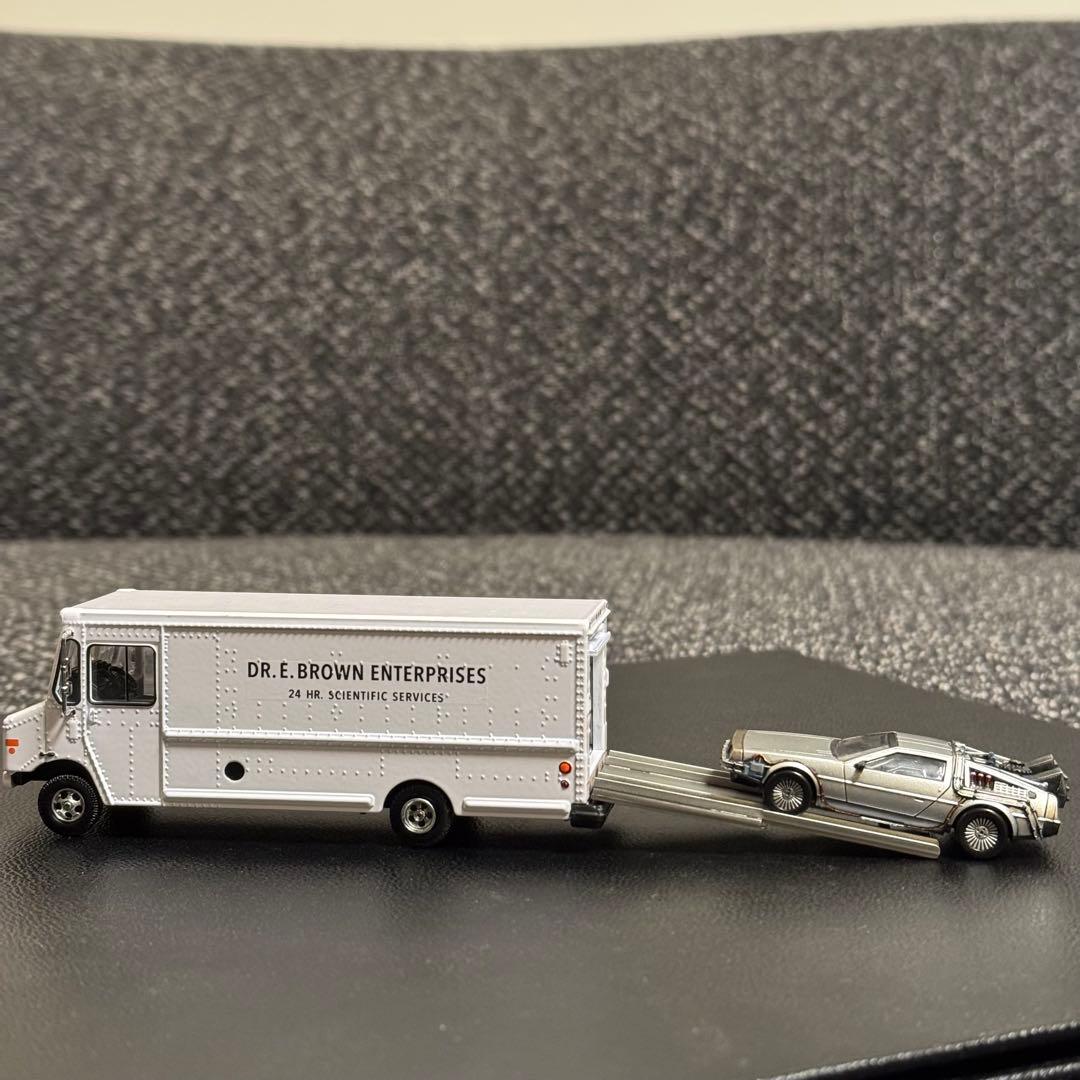 ドクのバン カスタム バックトゥザフューチャー デロリアン ② - メルカリ