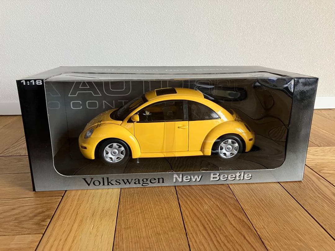 未開封 1/18 オートアート フォルクスワーゲン ニュービートル イエロー 未開封 1/18 オートアート フォルクスワーゲン ニュービートル