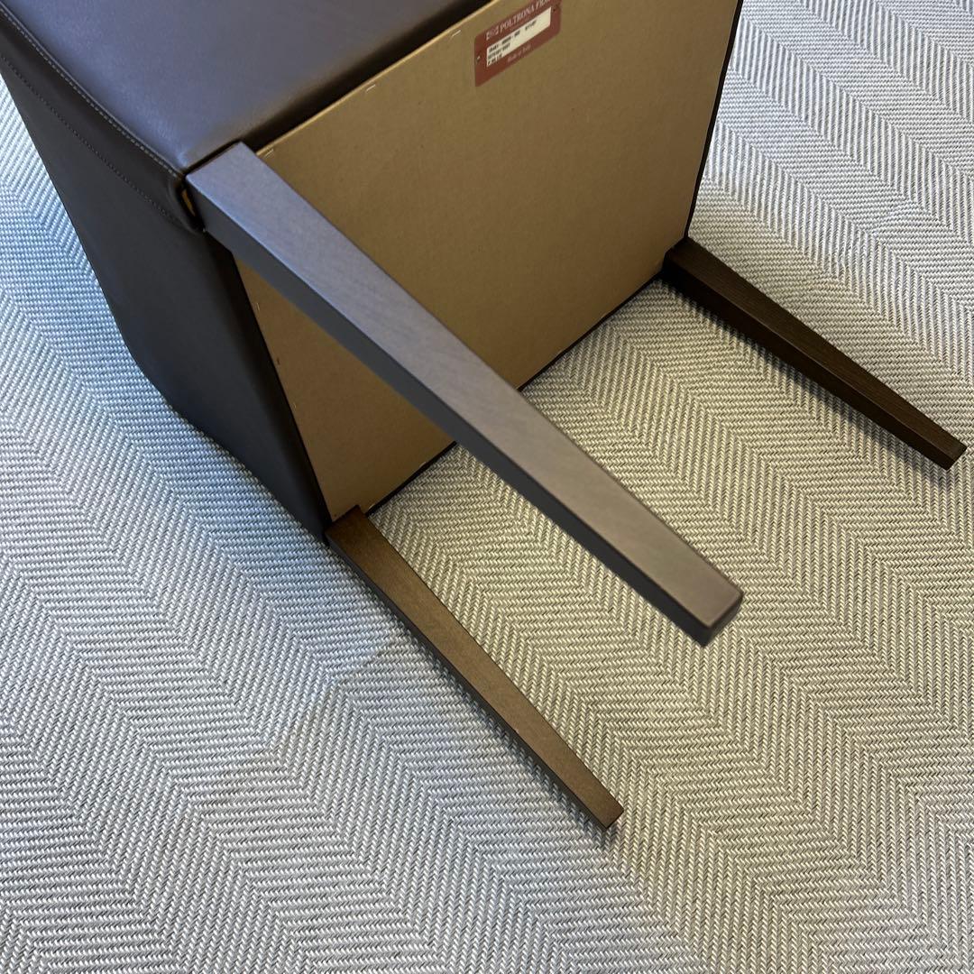 年末セール‼️❷Poltrona Frau ポルトローナ フラウ LIZ