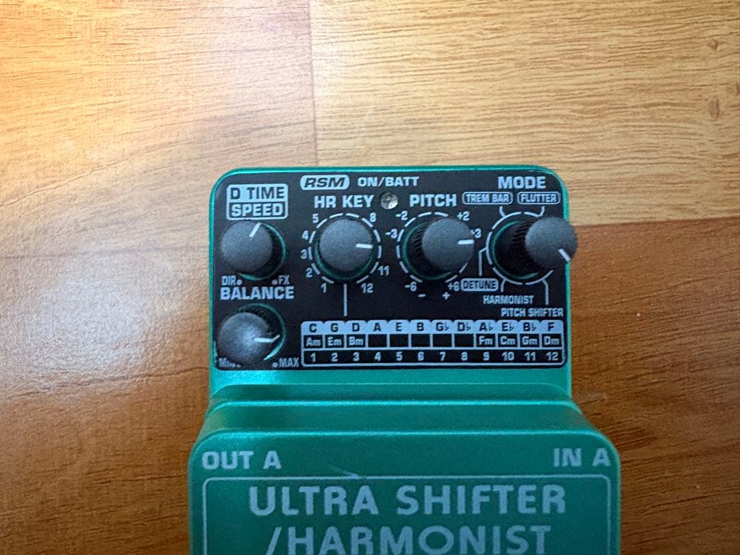 BEHRINGER US600 ULTRA SHIFTER/HARMONIST - メルカリ