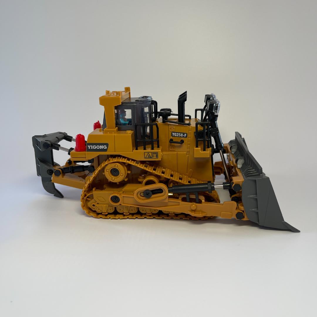 RCトラックタイプトラクター（合金製）