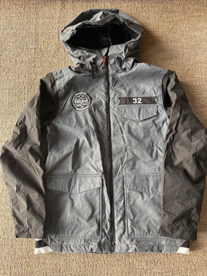 サーティーツー　32 スノーボード　ウェア　上下セット