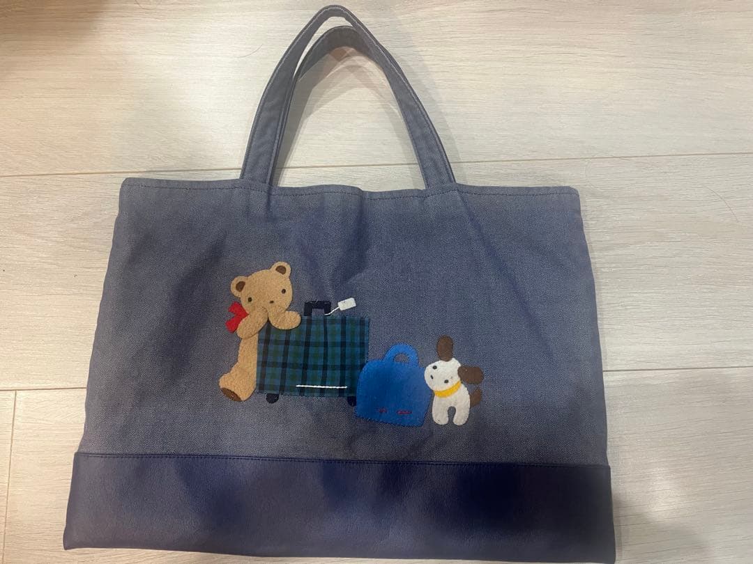 ファミリア　デニムブックバッグ