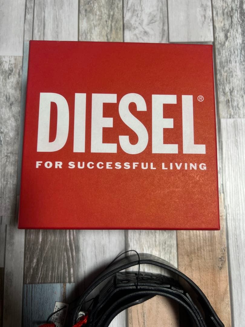 極限定 DIESEL ベルト スタッズ レザー 牛革 希少 黒 銀 新品未使用