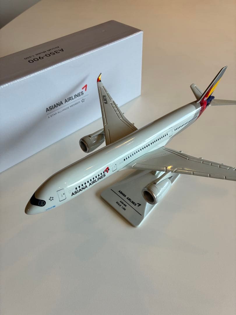 アシアナ航空ASIANA AIRLINES A350-900 モデル 1/200