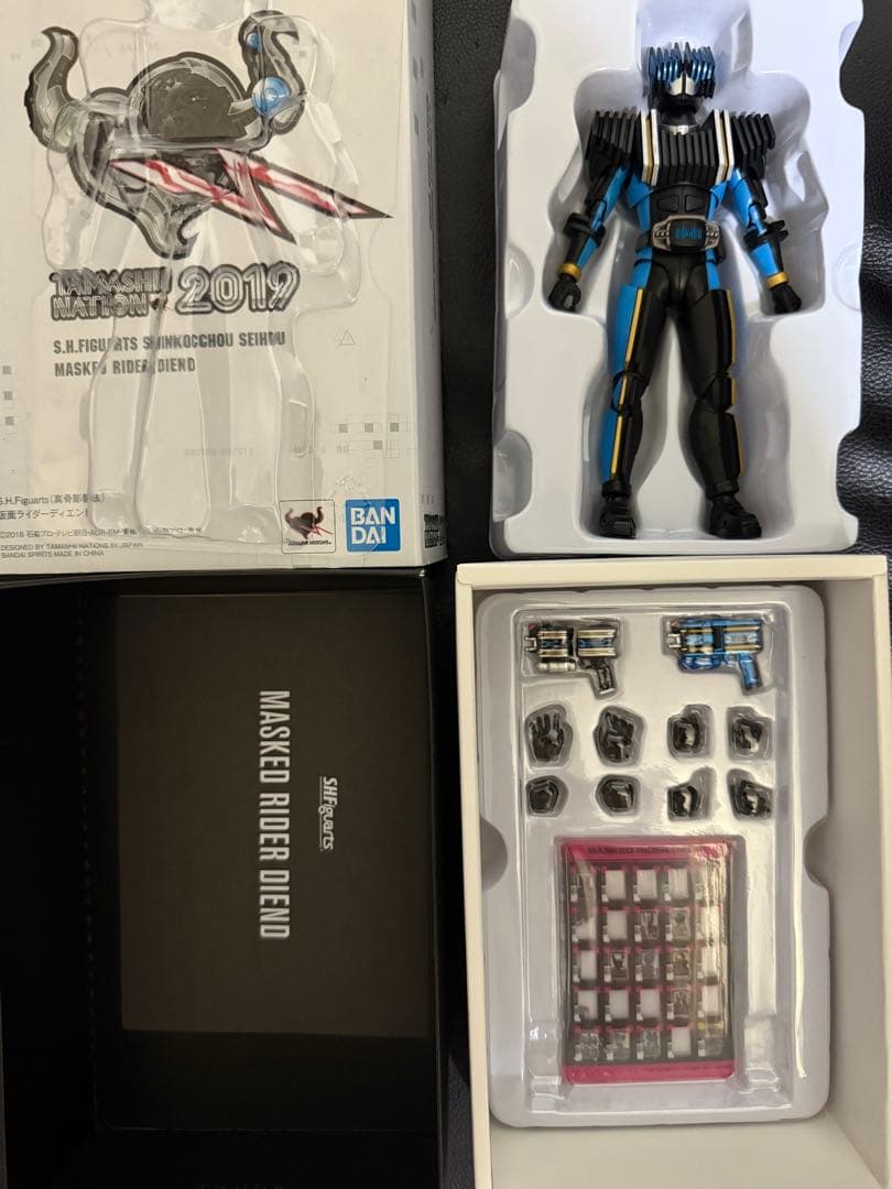 S.H.Figuarts 真骨彫製法 仮面ライダーディエンド