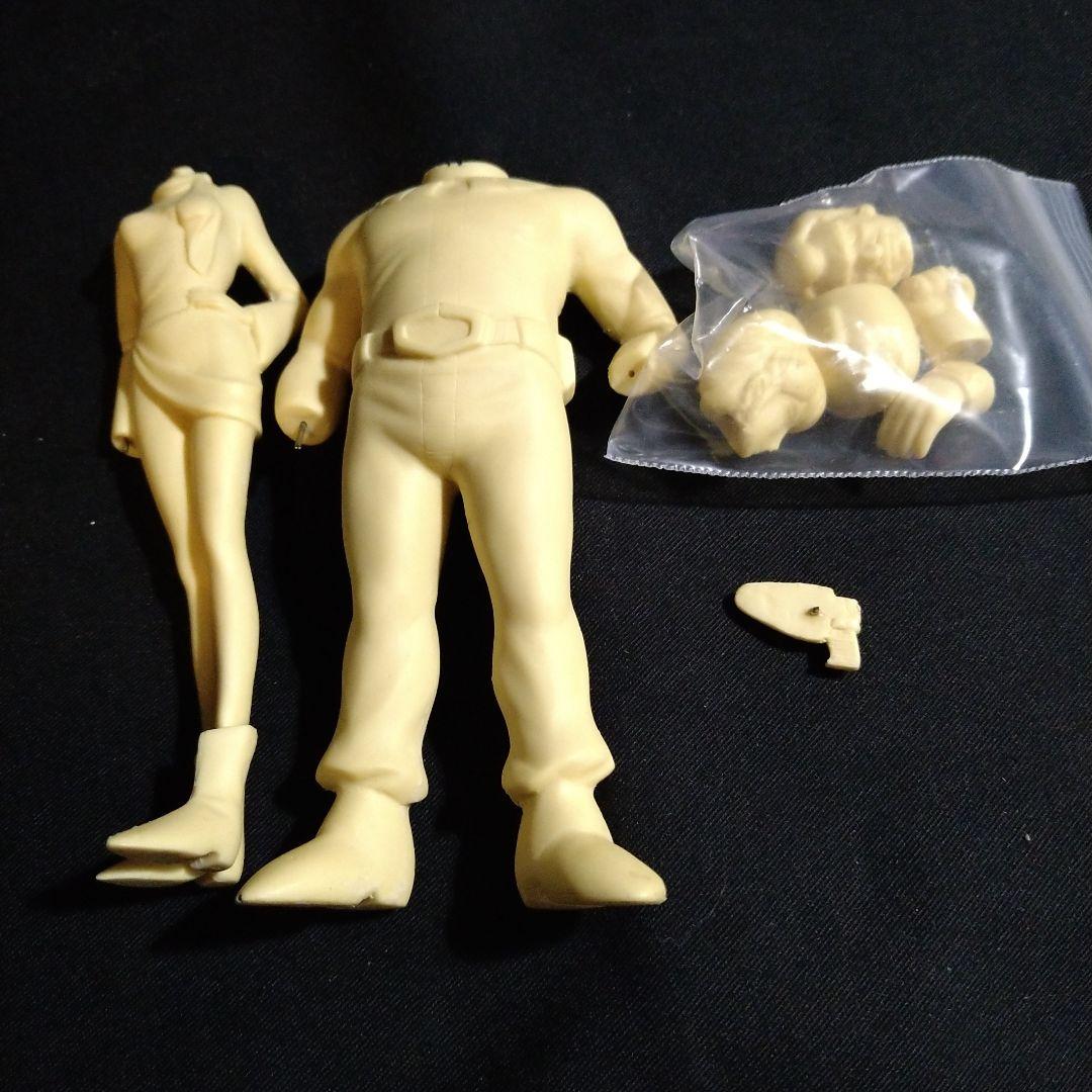 ガレージキット　機動戦士ガンダム　1/12？ランバ・ラル＆クラウレ・ハモン