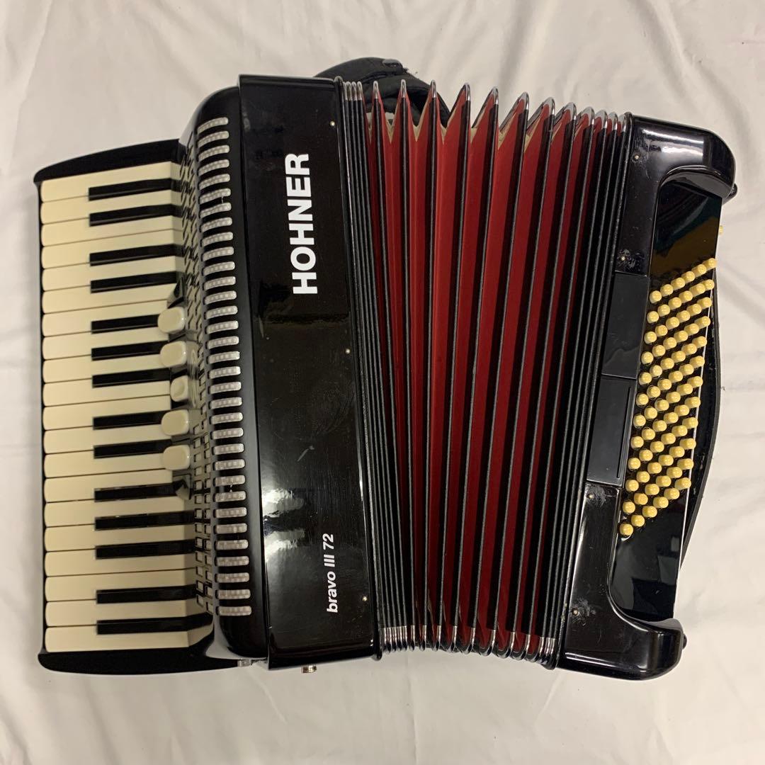 Hohner Bravo III 72 アコーディオン　 34鍵 72ベース