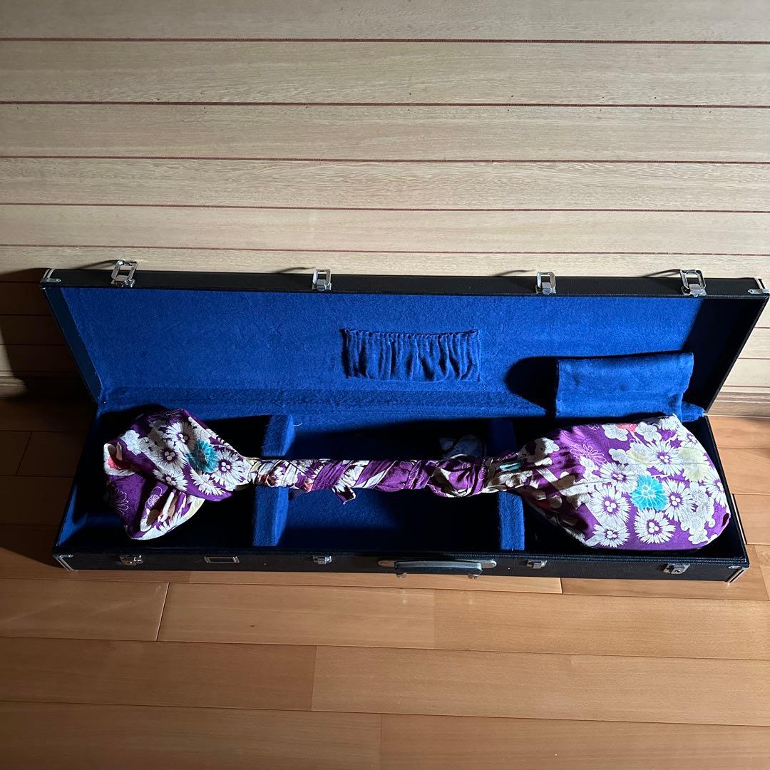 三味線本体 細棹 3弦 ハードケース付き 秋田三味線 長唄等 美品 朱色