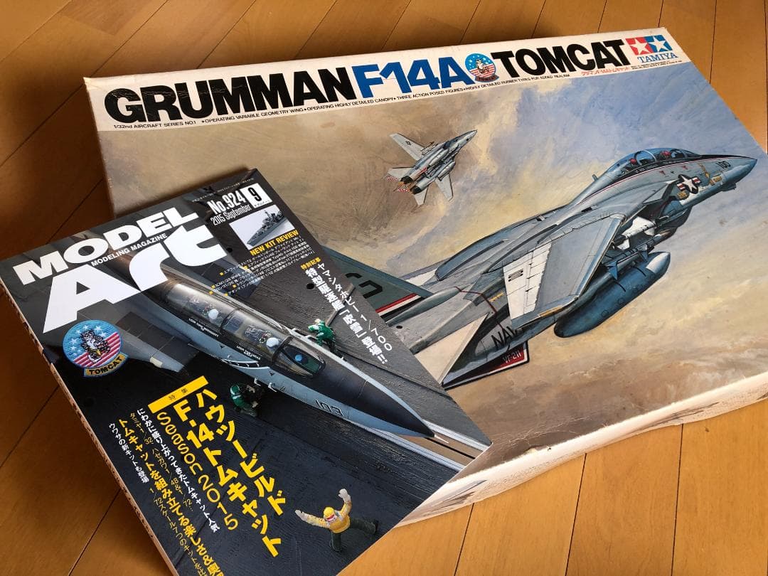 1980年 小鹿 タミヤ 1/32 F-14A トムキャット 未組み立て タミヤ 1/32 エアークラフトシリーズ F-14A トムキャット“ブラック