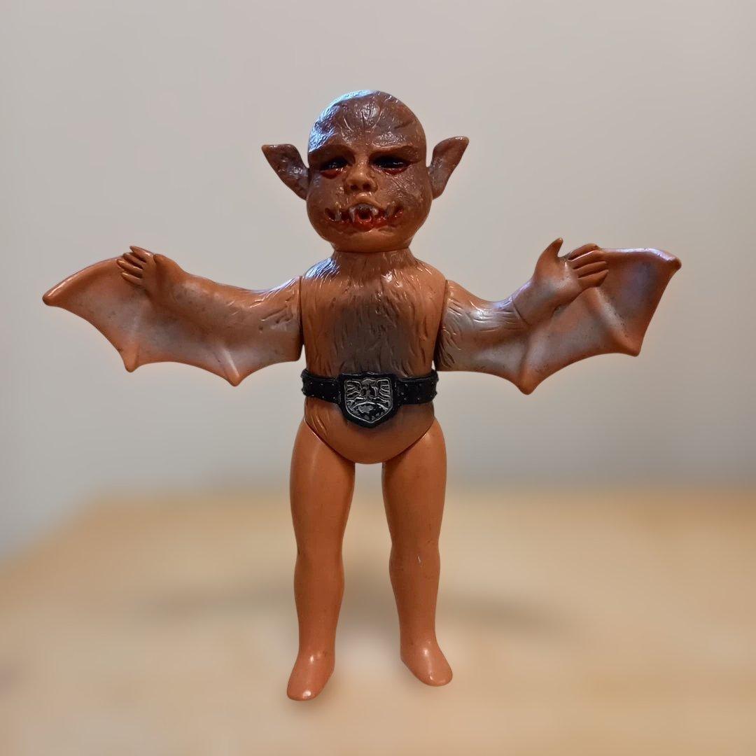 仮面ライダーコウモリ男ソフビ当時物 ⚠️当時物・昭和レトロ 旧バンダイ コウモリ男 ショッカー怪人 仮面