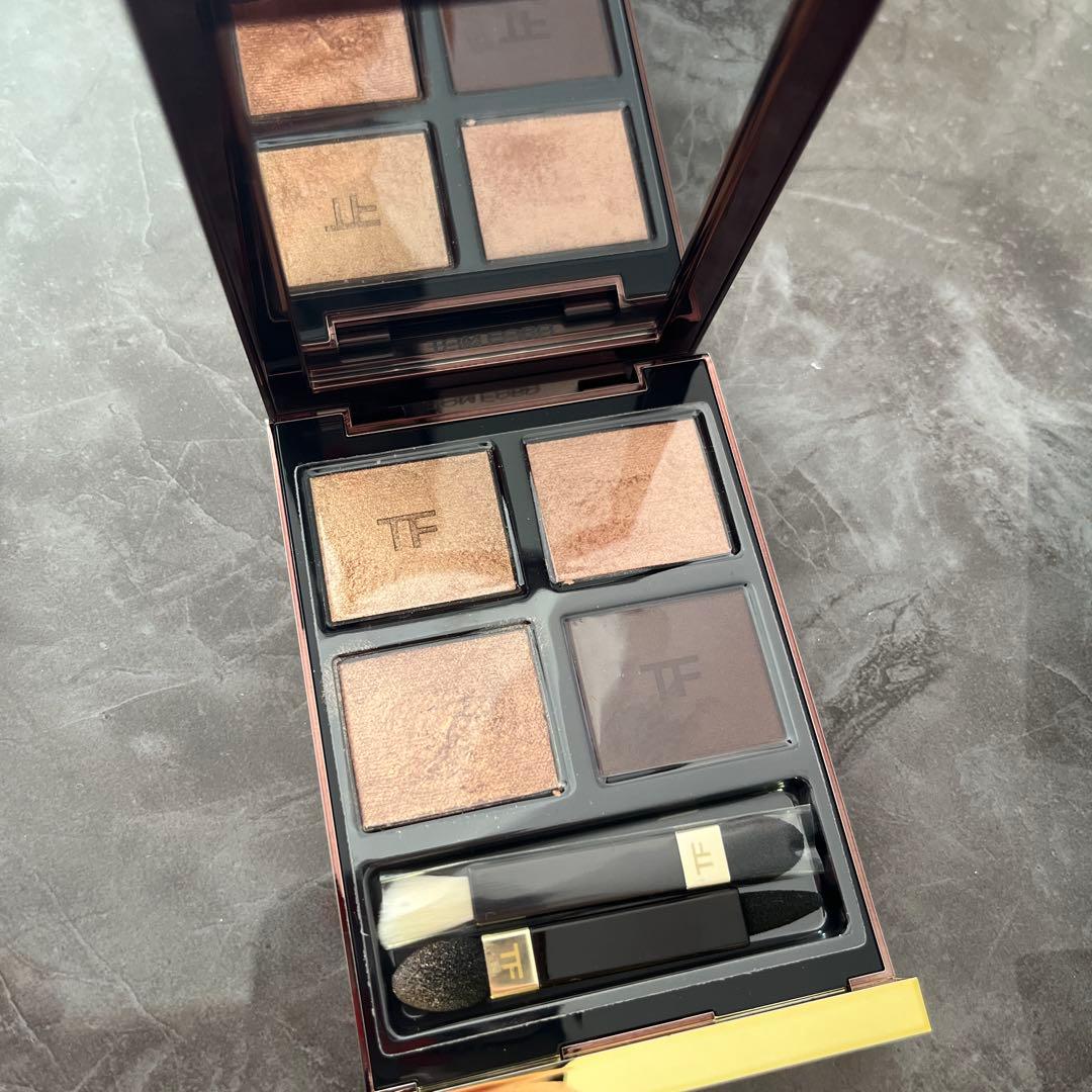 トムフォード アイカラークォード48 ピーチグラマー