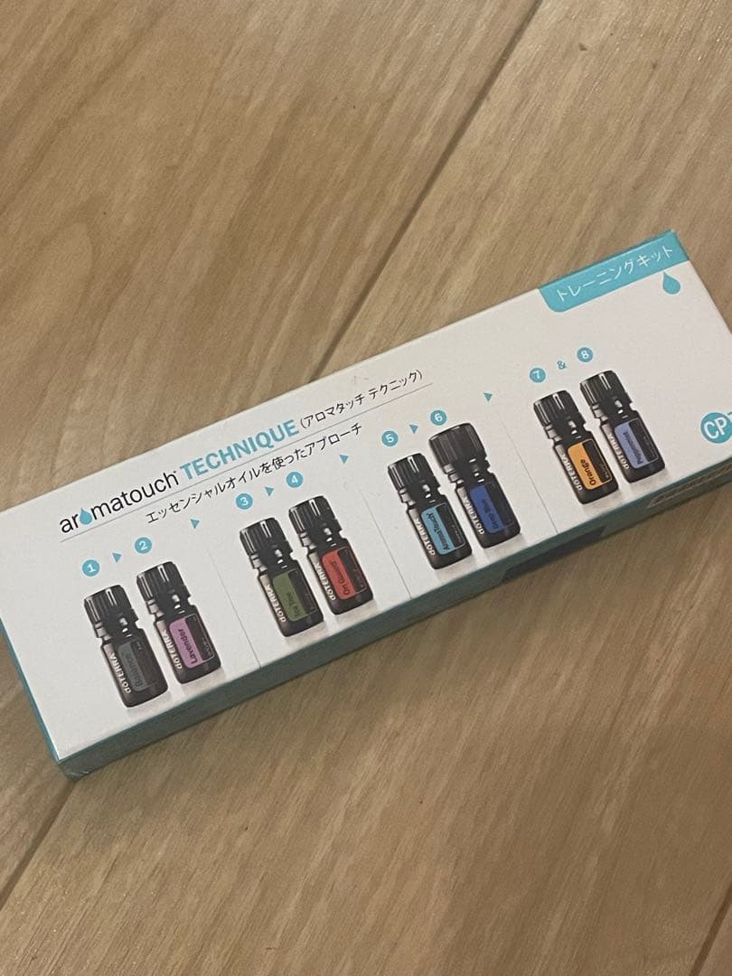【値下げ】新品未開封 doTERRA ドテラ アロマタッチテクニック キット 最終値下げ‼️】新品未使用doTERRA アロマタッチ トレーニングキット