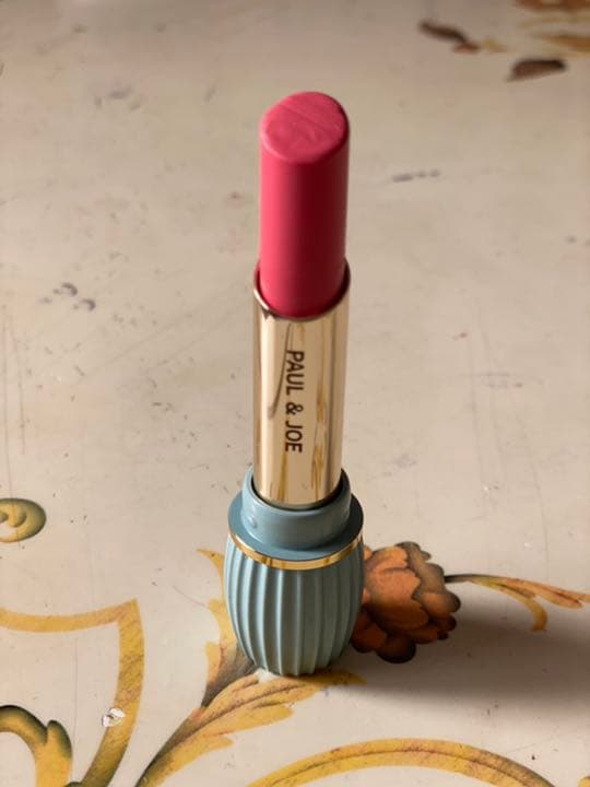 ＊参考画面＊　ポール ＆ ジョー 　 リップスティックケース　 N　01