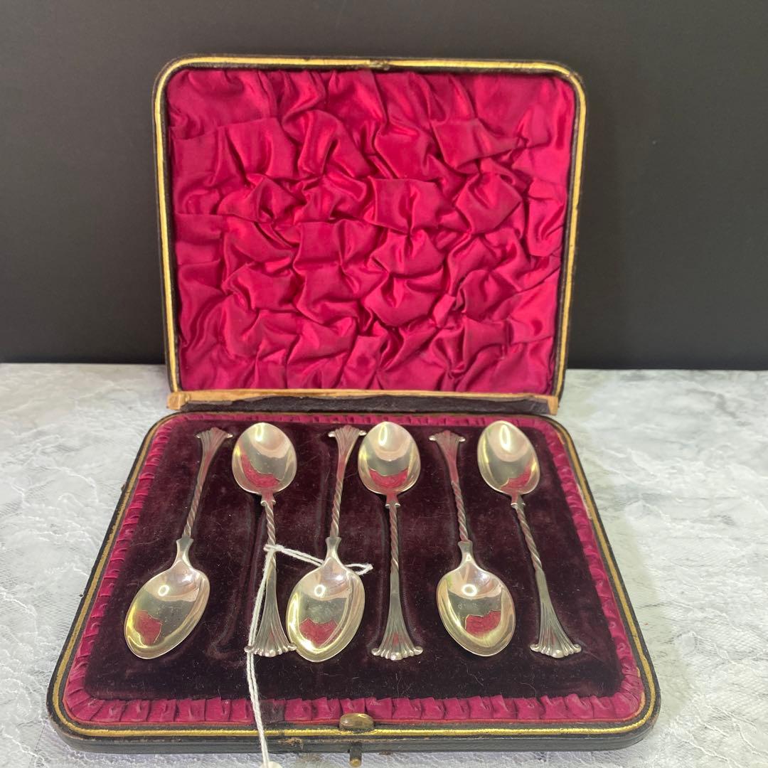 英国　アンティーク　バーミンガム　シルバー　コーヒー　スプーン 英国アンティークの美しいカトラリー、シルバープレートのサーバー