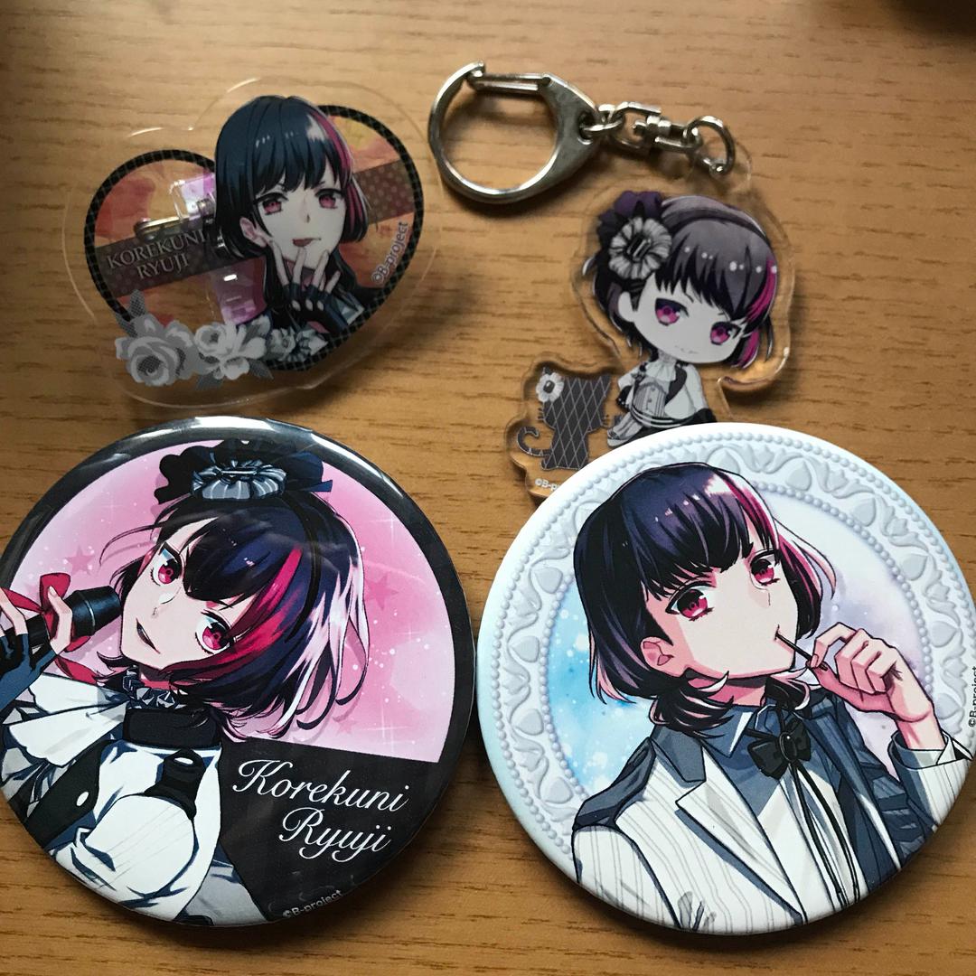 是国竜持 1st 白スーツ 缶バッジ 他4点 是国竜持 1st 白スーツ 缶バッジ 他4点 - メルカリ