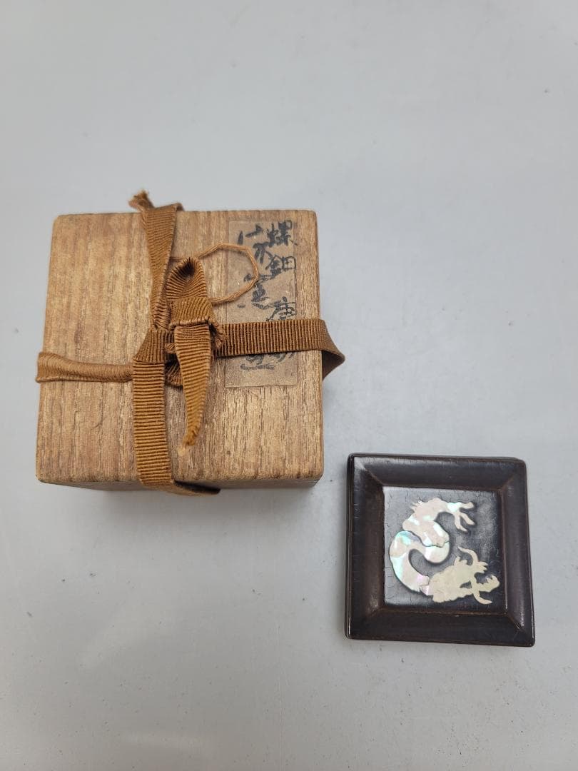 中国美術 唐物 螺鈿龍紋 香合 DT513
