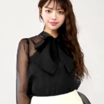 新品未開封　ダーリッチ　シアーパフショルブラウス　darich ブラック