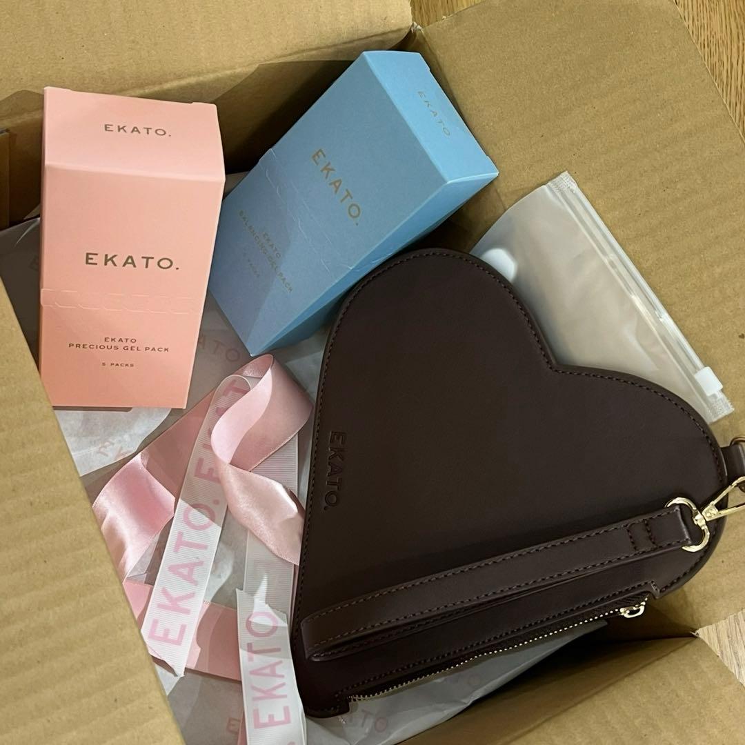 【新品未使用】EKATO.炭酸パック2種セットおまけポーチ付き