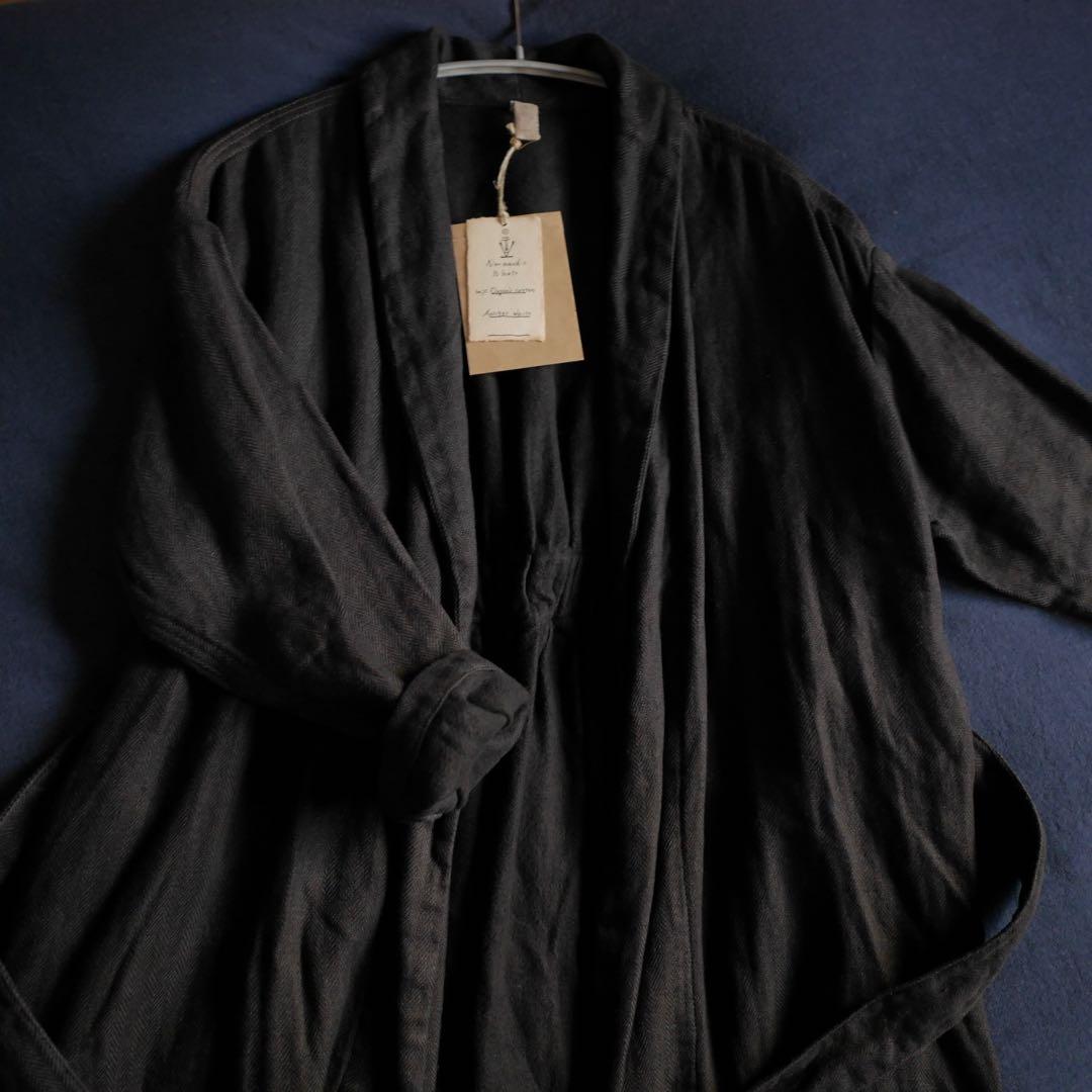 マキマロ ヘリンボーンローブコート