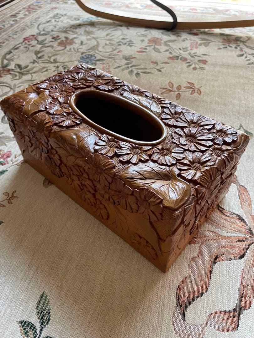 彫刻ティッシュBOX