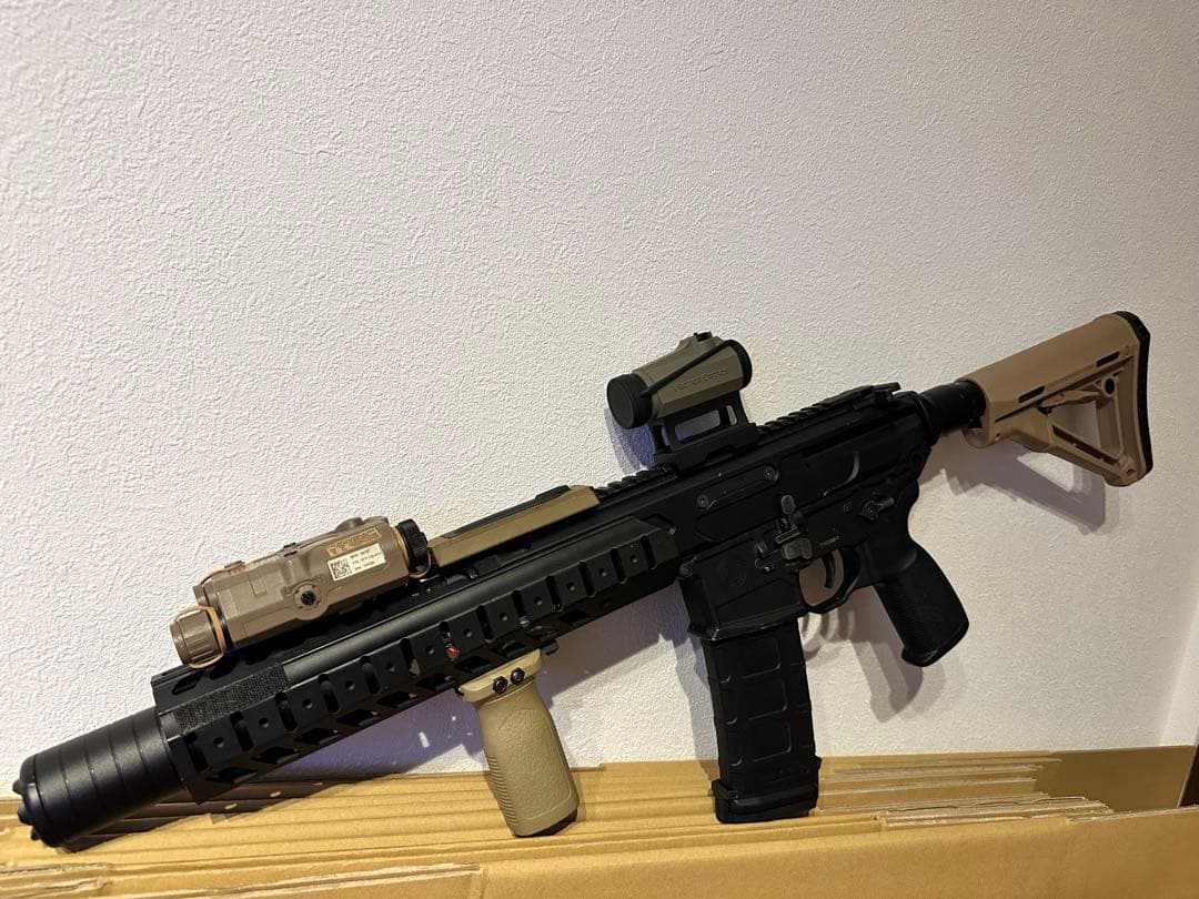 Kazu【東京マルイ】電動ガン ブラック/タン アサルトライフル