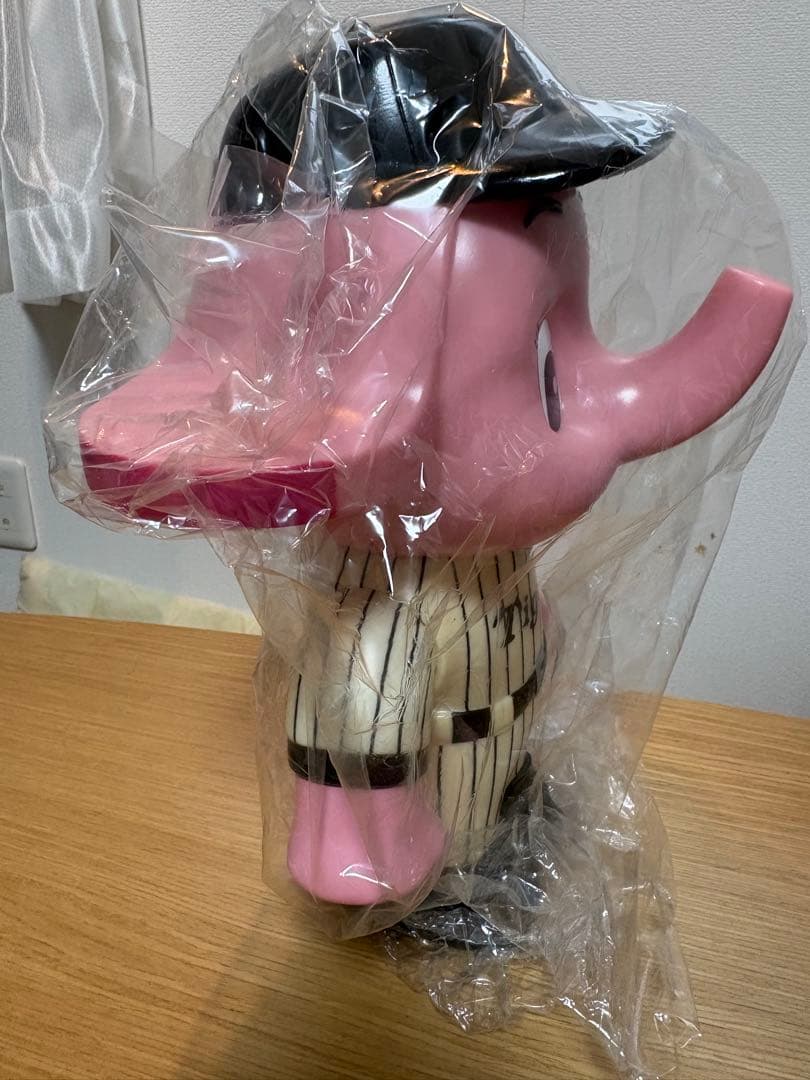 阪神タイガースサトちゃん&サトコちゃん コインバンク 30cm - メルカリ