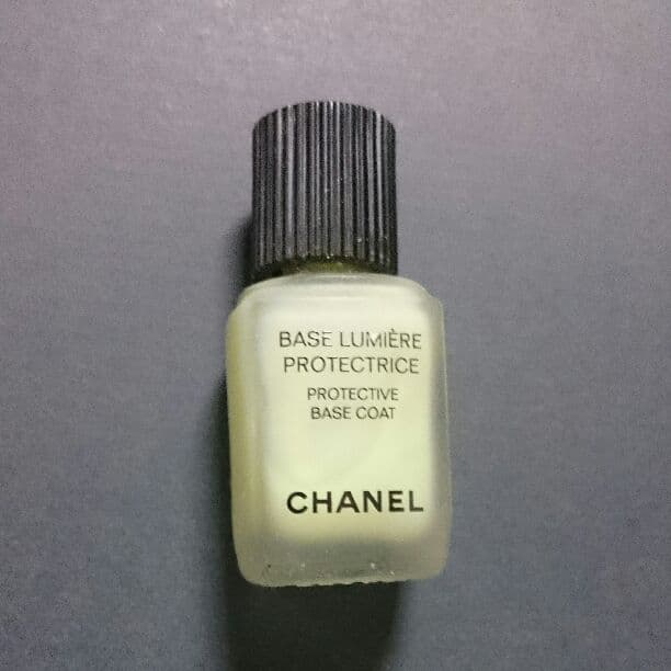 シャネル   ルミエール  ベース