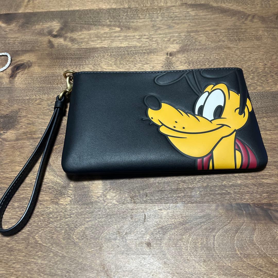 COACH プルート レザーポーチ