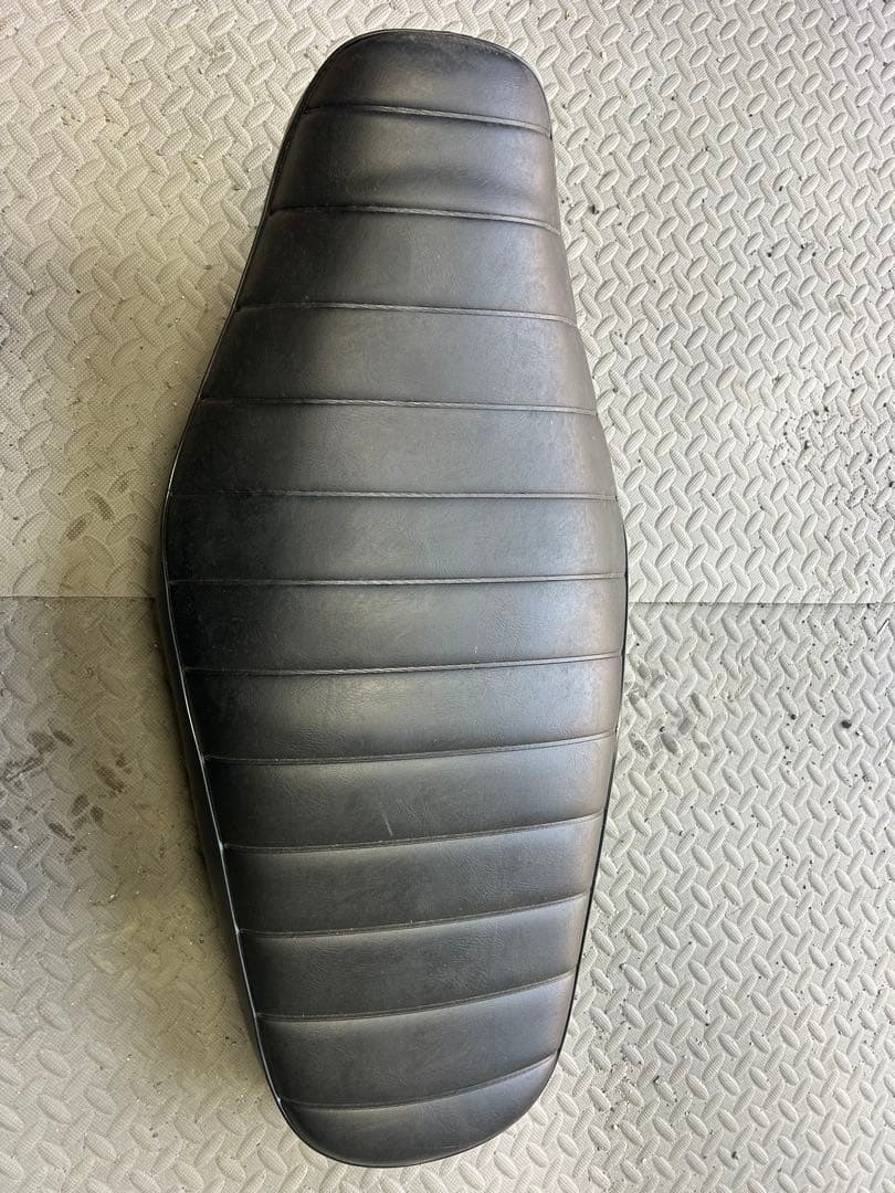 W650 純正シート　美品