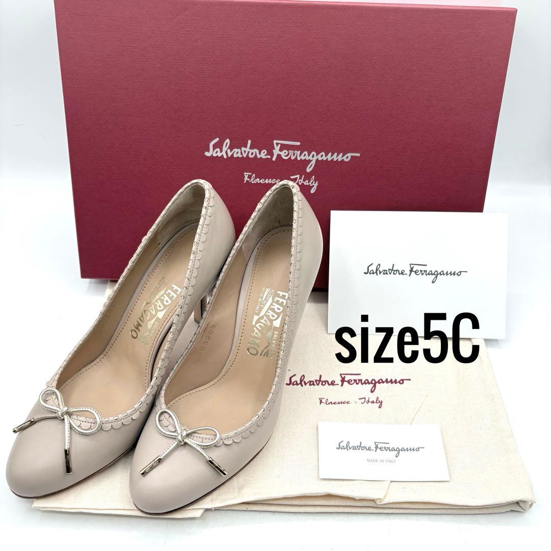 極美品✨ サルヴァトーレフェラガモ SHERRY パンプス ベージュ 【5C】