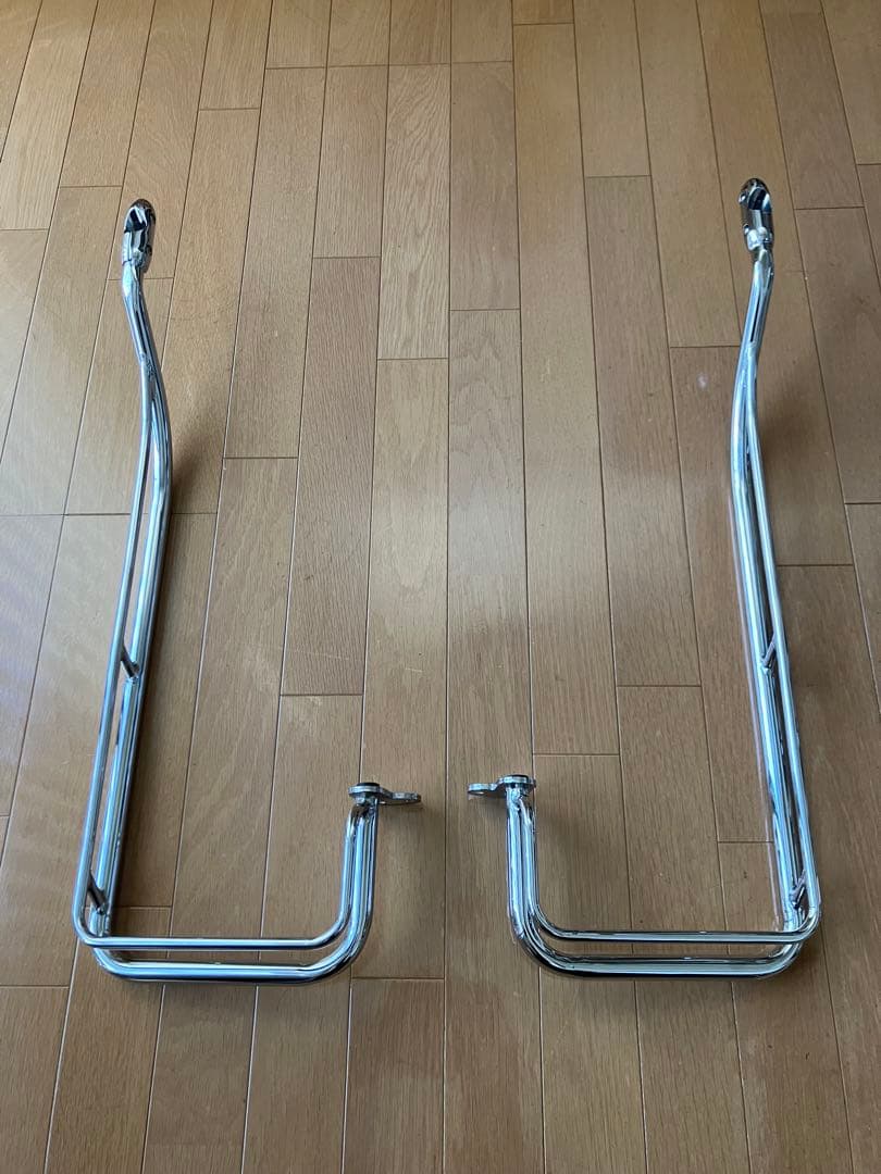 ハーレー純正パーツ　サドルバッグガードレール ハーレー、ツインレール・サドルバッグガードレール クローム