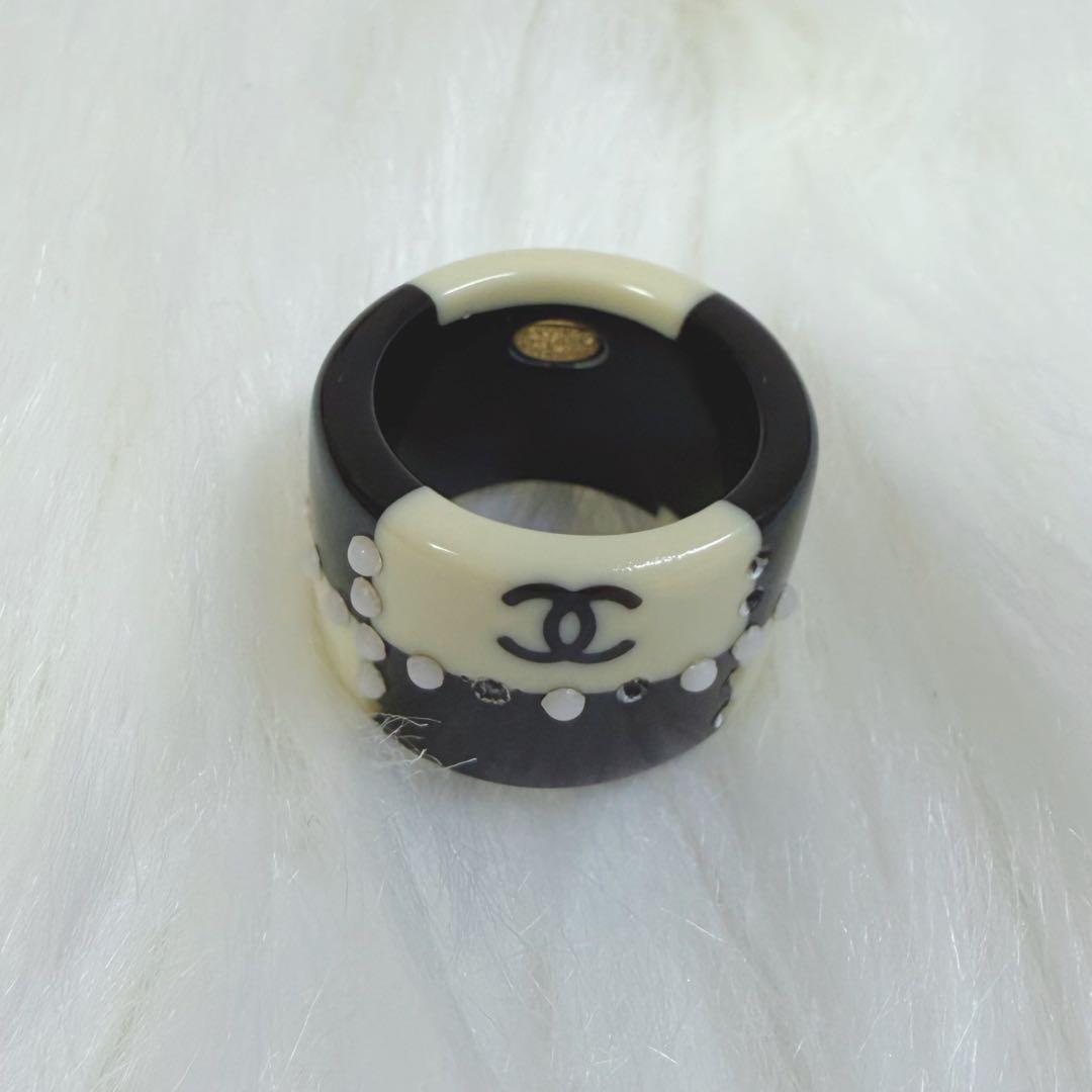 a*️様 Chanel シャネルリング 黒とアイボリー リング 指輪 □シャネル□ ココマーク カメリア リング 指輪 黒 アイボリー 13K 約