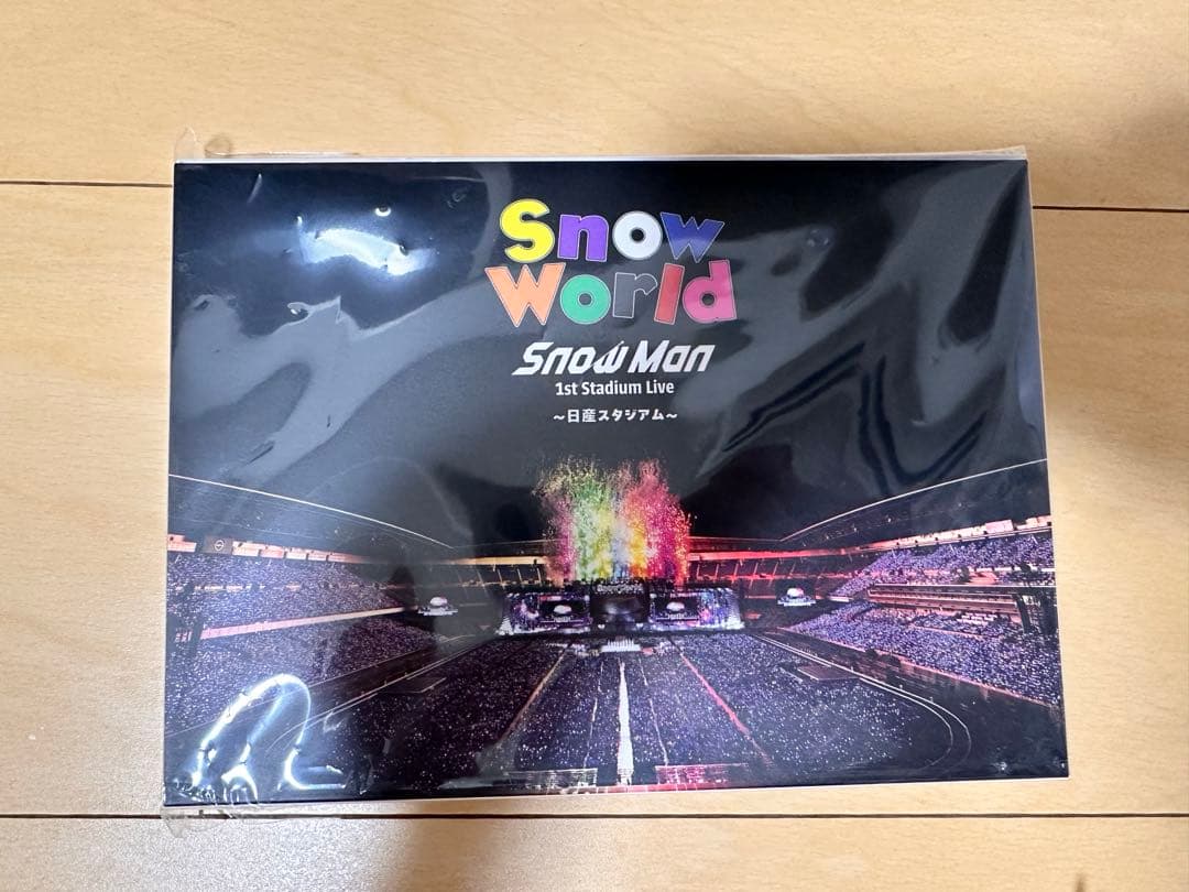  World スノーマン 日産スタジアムFC限定 Blu-ray」【ファンクラブ限定盤】SnowMan 1st Stadium Live Snow World