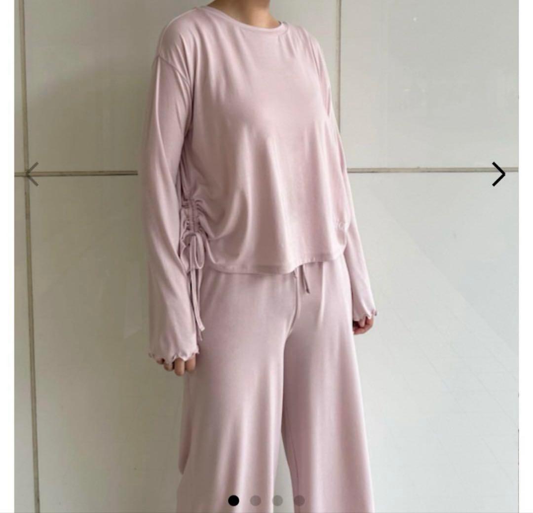 【新品、タグ付き】ジェラートピケ　レーヨンプルオーバー　レーヨンロングパンツ