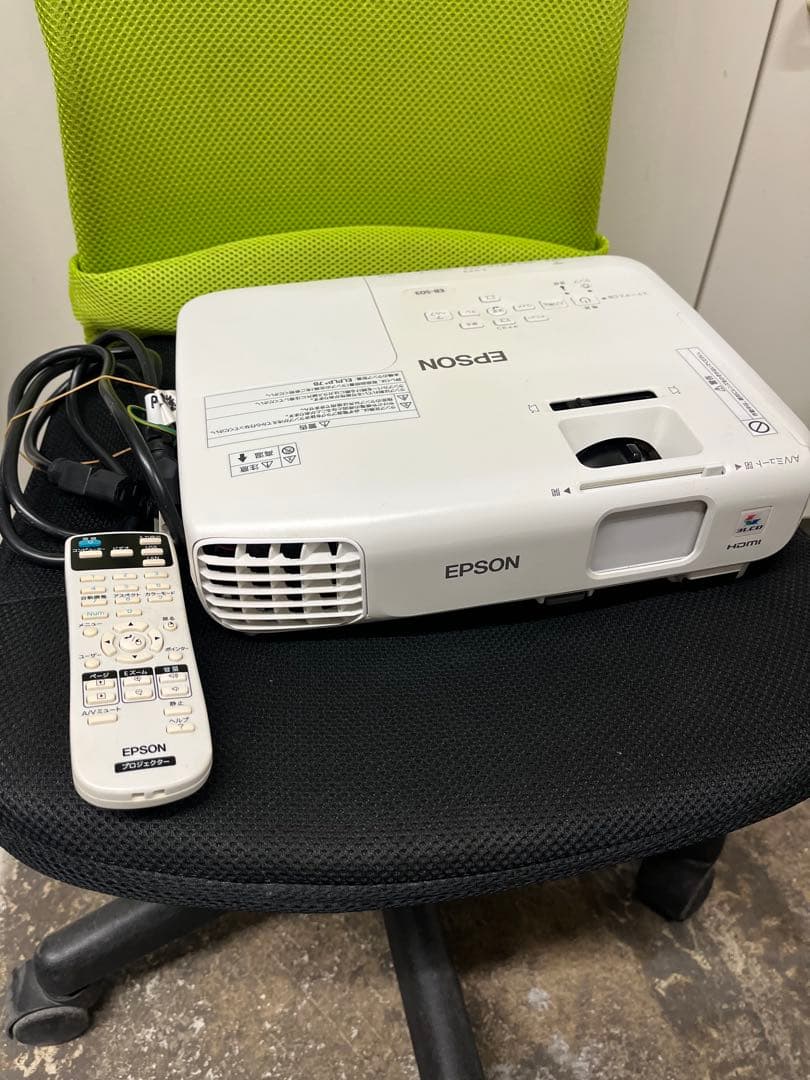 J*n様 【EPSON】 EB-S03 プロジェクター リモコン付 HDMI対応