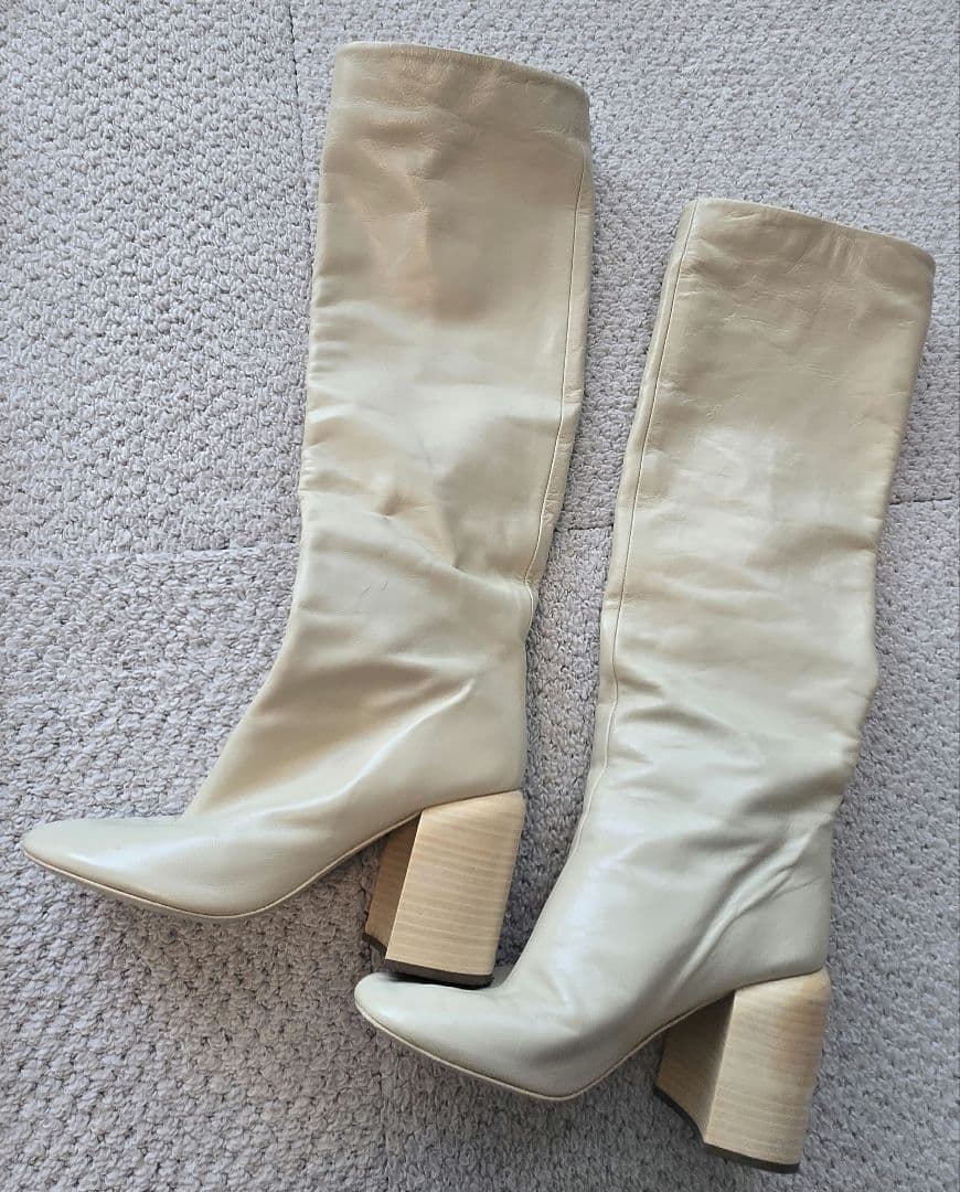 JIL SANDER クリーム色レザー ロングブーツ Leather over-the-knee boots in black - Jil Sander | Mytheresa