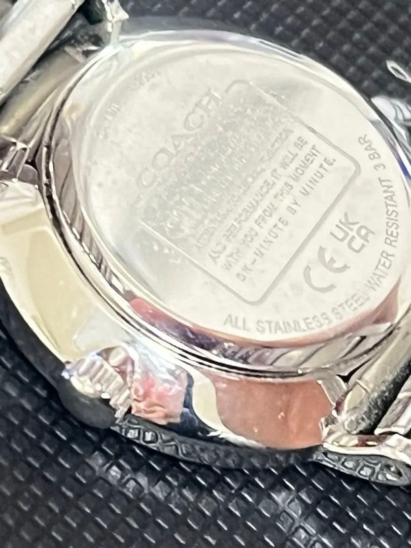 COACH 腕時計 レディース シルバー 箱付き - メルカリ