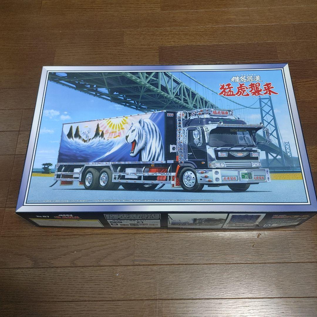 ま*ー様 1/32スケール デコトラプラモデル　猛虎襲来 ま*ー様 1/32スケール デコトラプラモデル 猛虎襲来 - メルカリ