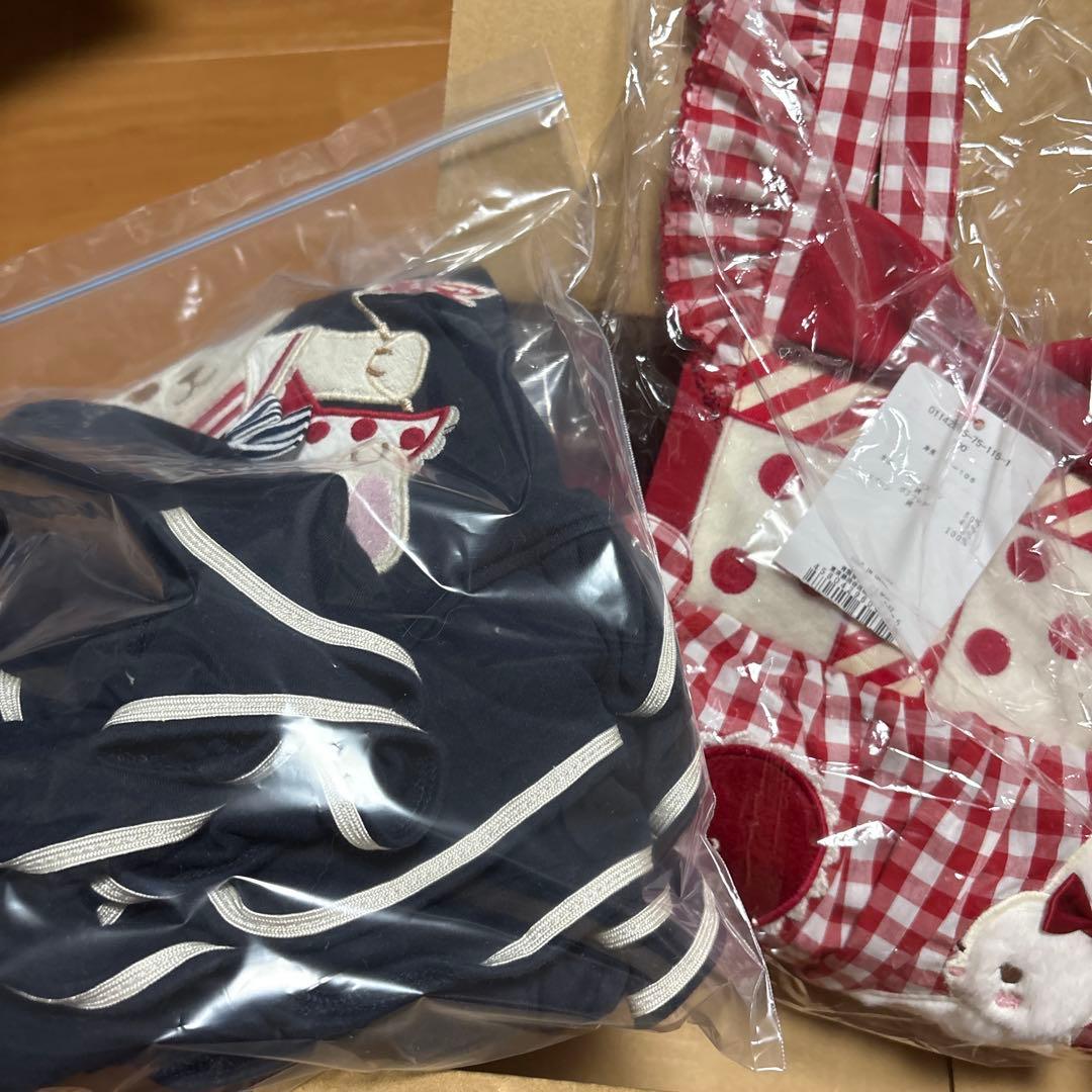 おまけつきシャーリーテンプル うさぎ エプロン 三越伊勢丹限定 おまけつき 三越伊勢丹限定“プレゼントボックスシリーズ” 発売 :: Shirley Temple