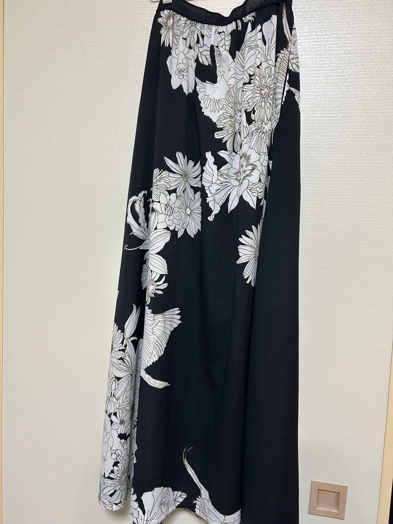 taion ブーケ柄 フレアスカート 黒 KOEISTORE（コウエイストア） 花柄 スカート レディース 秋 冬 秋冬 黒