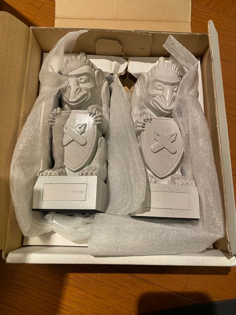 慶應義塾大学 ユニコーンブックエンド